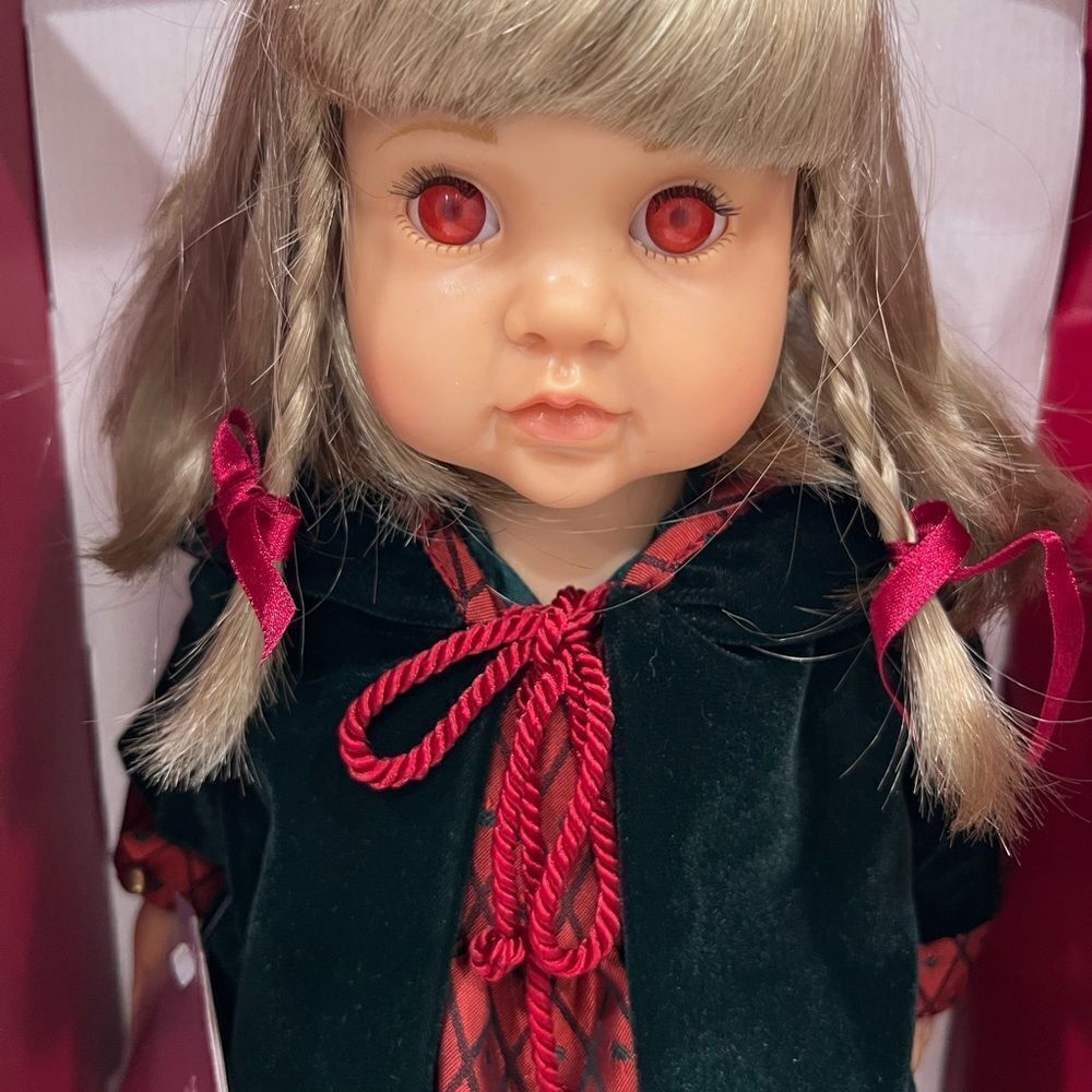 VINTAGE GOTZ German Noelle Doll In Box *Rare only 1,500 made LIMITED EDITION - Picture 13 of 16
